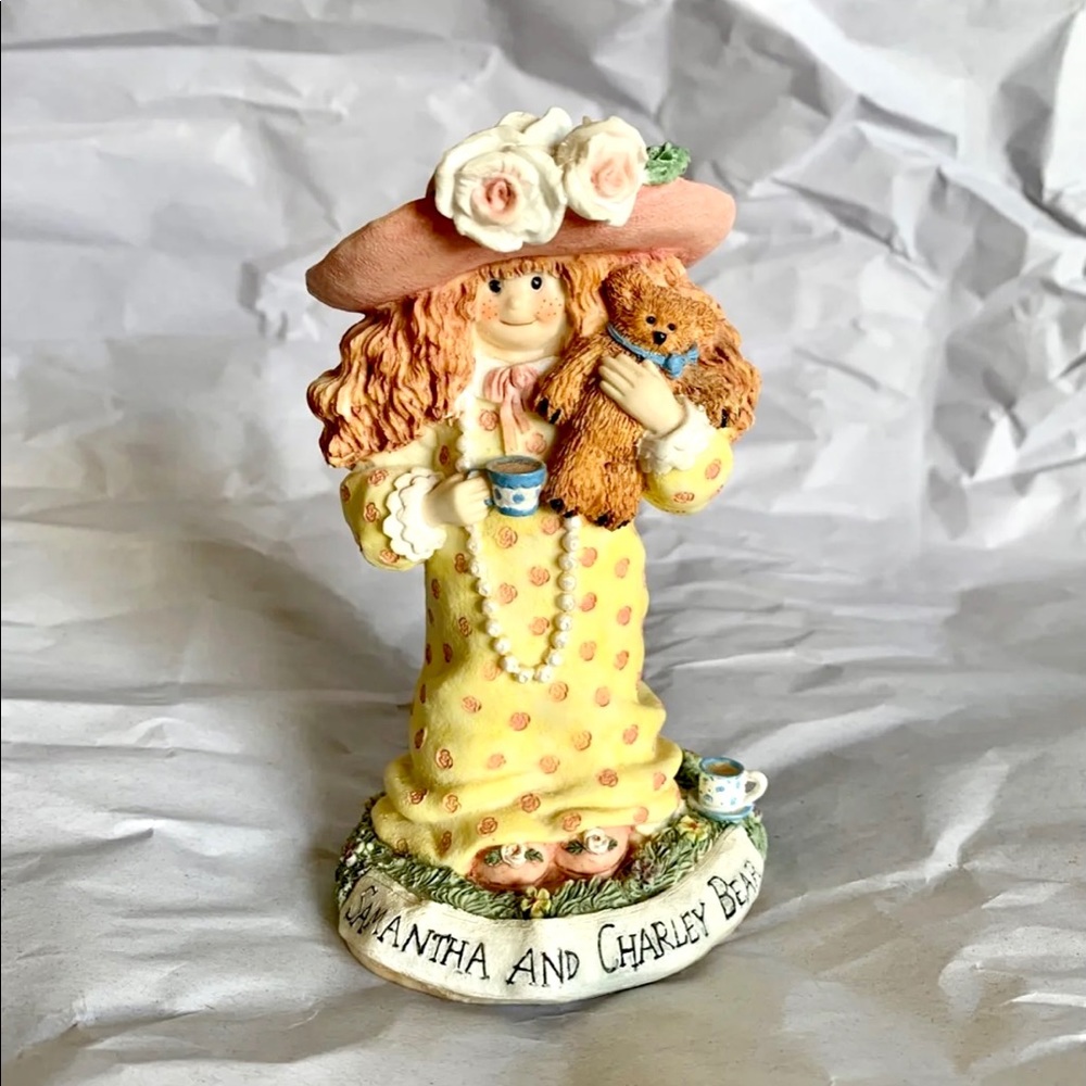 Linda Grayson Samantha & Charley Bear Figurine